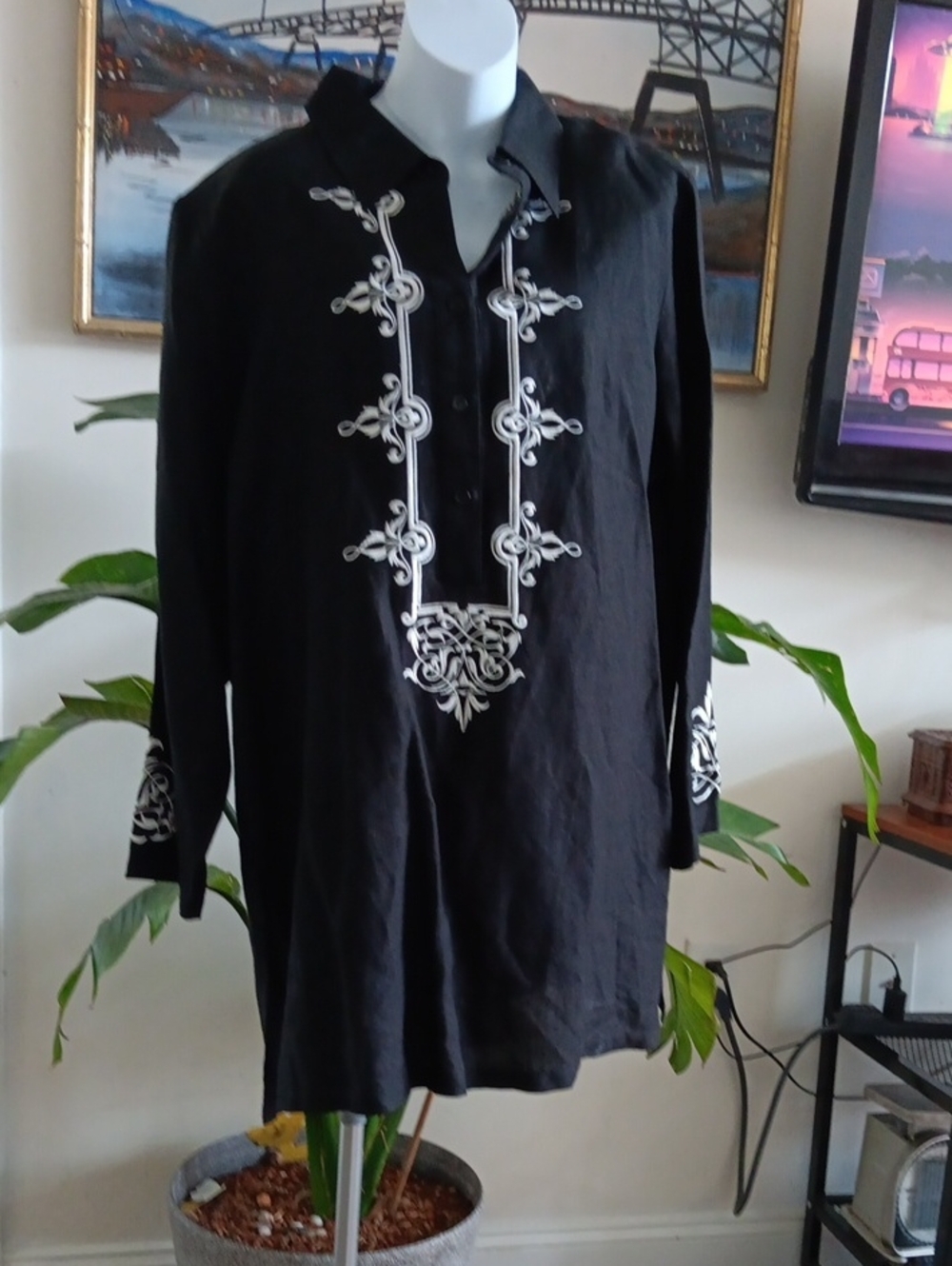 Linea by Louis Dell" Olia Long-Sleeve Button-Down Shirt Linen